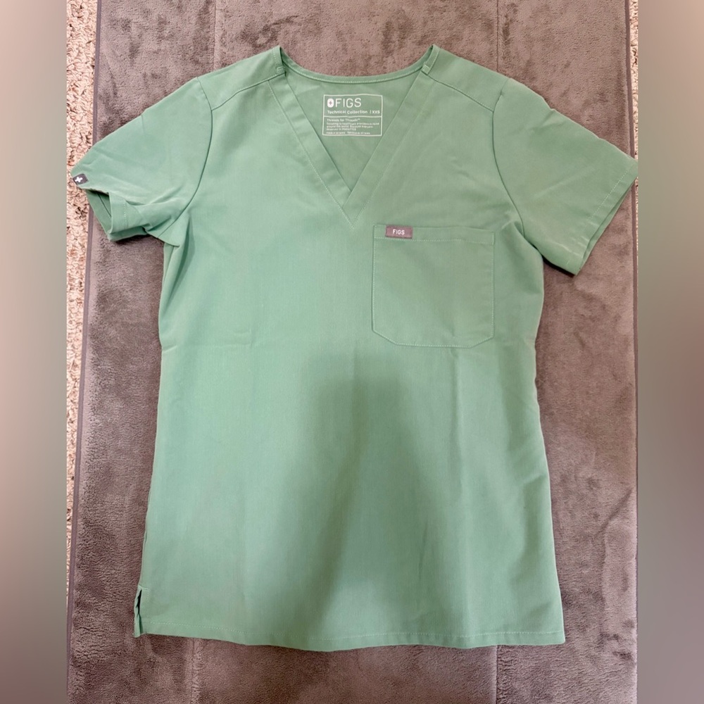 FIGS Catarina Scrub Top in Jade PO 1770 Size XXS